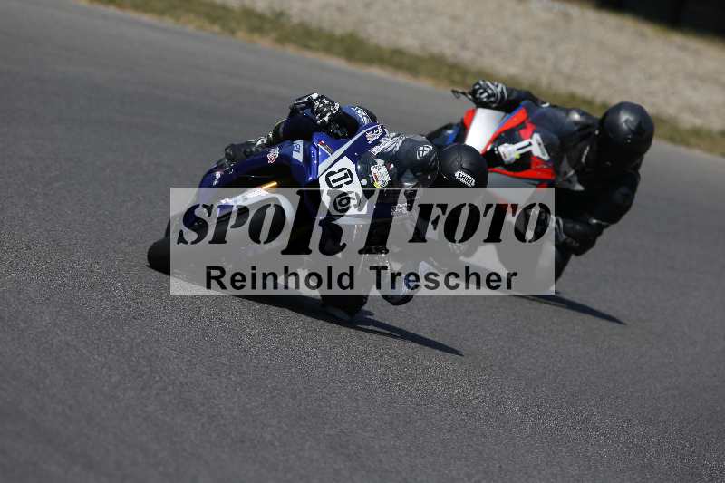 /Archiv-2023/28 05.06.2023 Moto Club Anneau du Rhin/rouge-expert/1